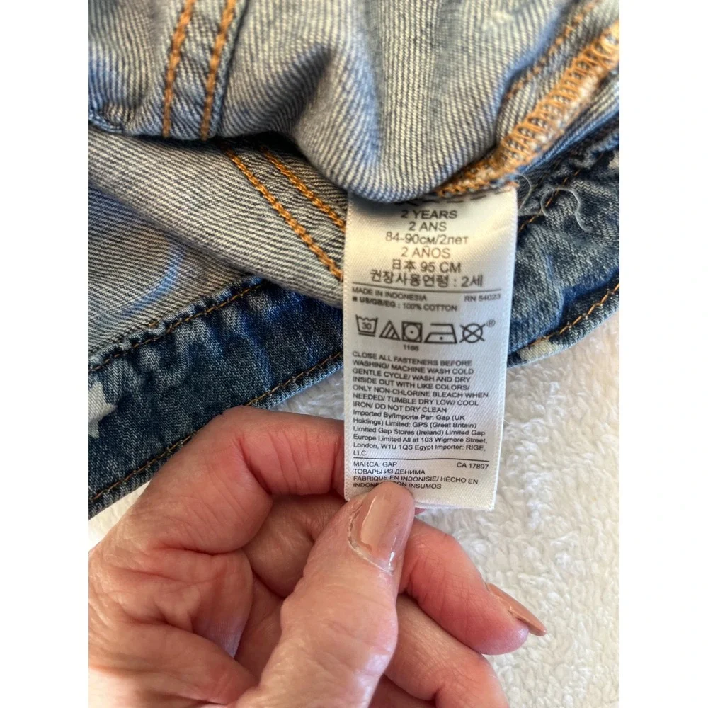 GAP Denim Jacket Toddler Stars Light Wash Button Front Kids Size‎ 2